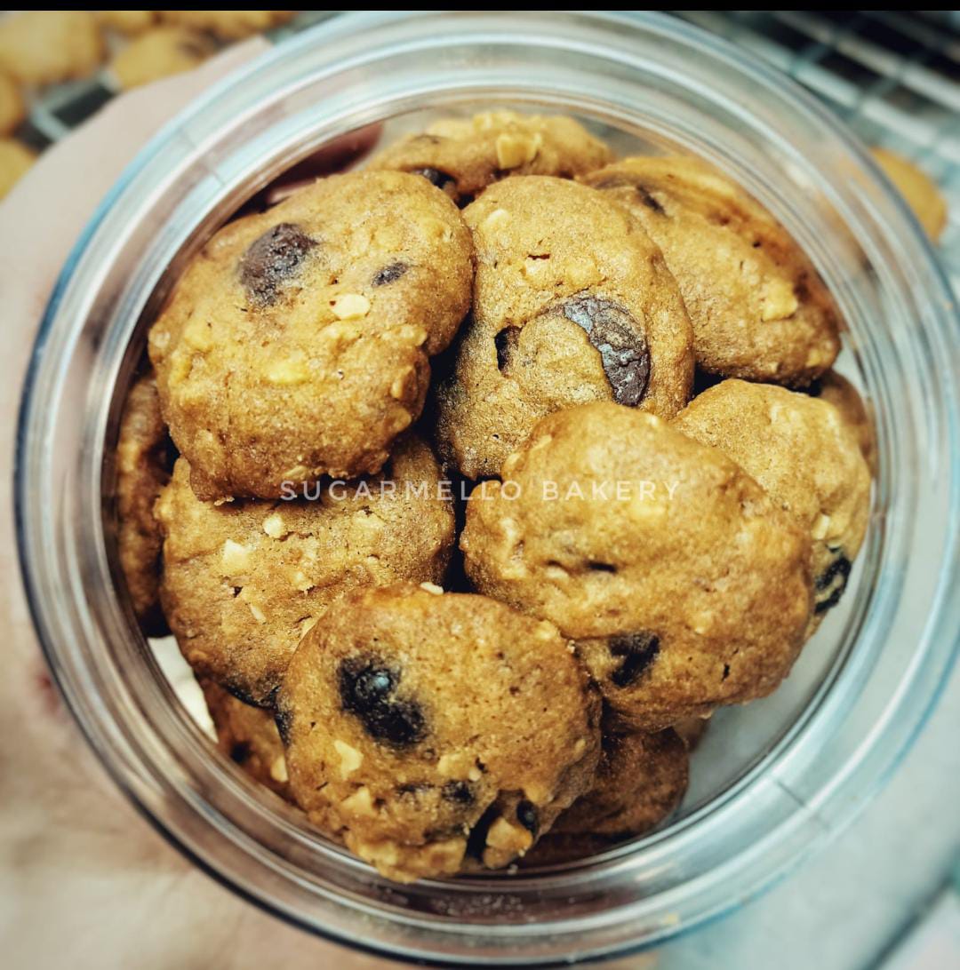 Biskut Almond Crunchy 200 Gram 40-42 Pcs